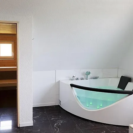 Schwarzwaldhaus24 - Ferienhaus Mit Sauna, Whirlpool Und Kamin Gemeinde Gemeinde Aichhalden Exterior foto
